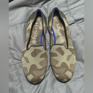 Rothy’s olive camo loafer